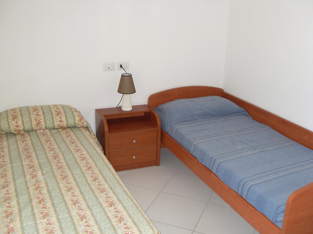 Villa Gabriella Porto Pino Exterior photo